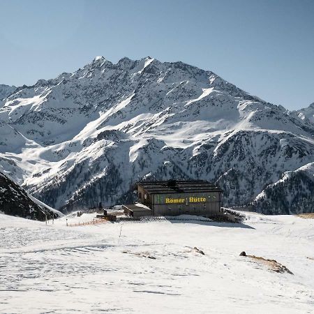 Ferienhaus Roemerhuette 海利根布卢特 外观 照片