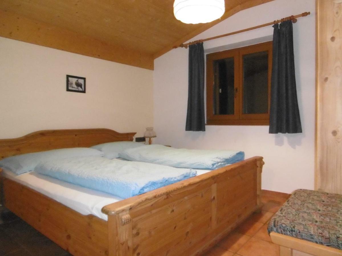 Ferienhaus Roemerhuette 海利根布卢特 外观 照片