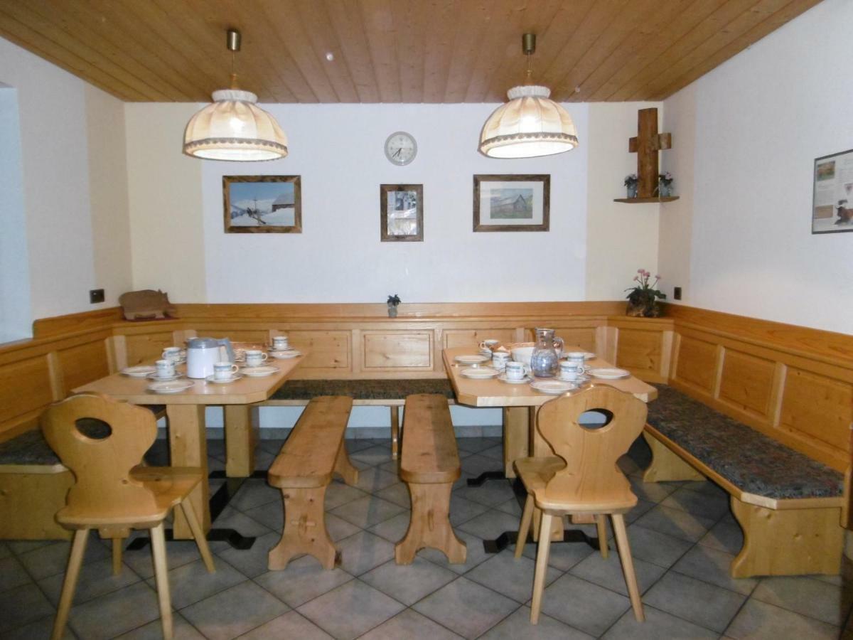 Ferienhaus Roemerhuette 海利根布卢特 外观 照片