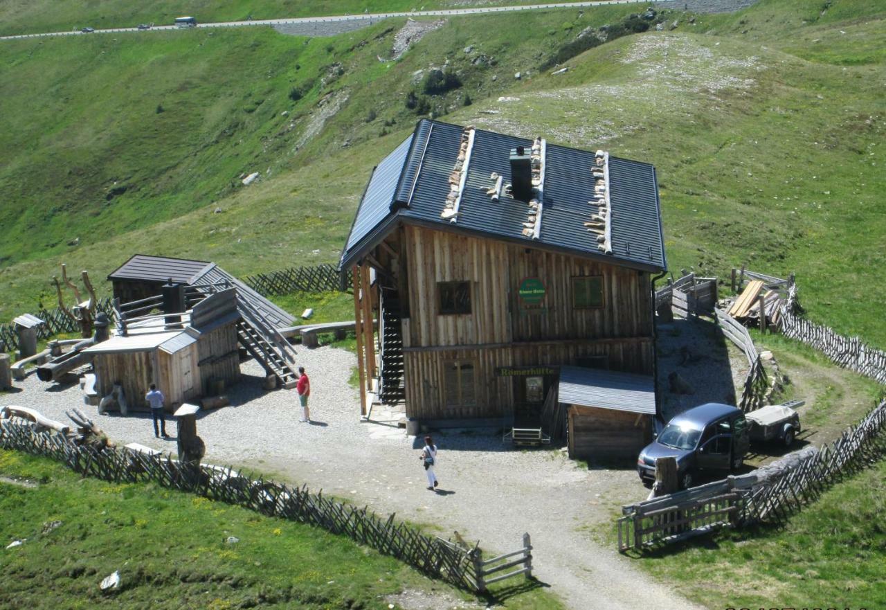 Ferienhaus Roemerhuette 海利根布卢特 外观 照片