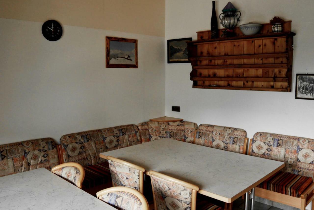 Ferienhaus Roemerhuette 海利根布卢特 外观 照片