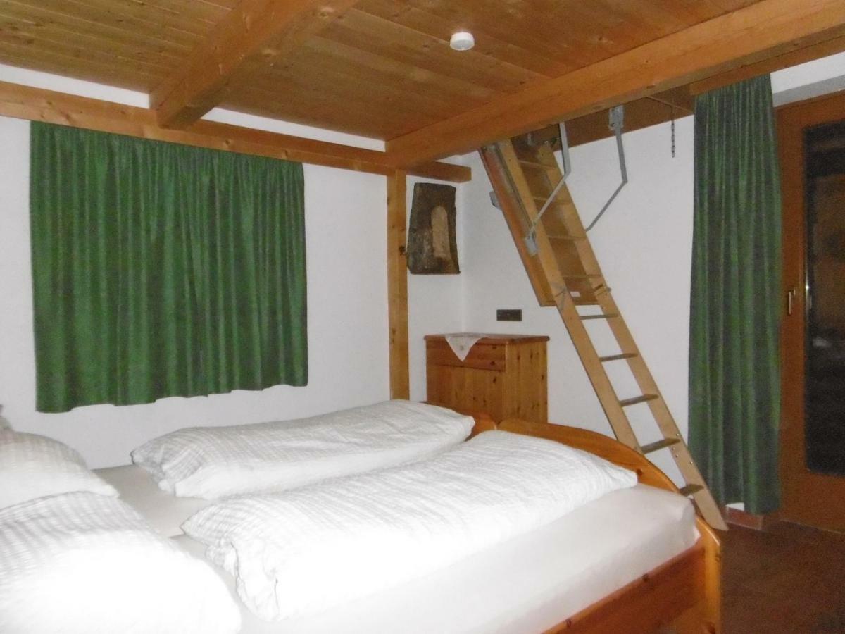 Ferienhaus Roemerhuette 海利根布卢特 外观 照片
